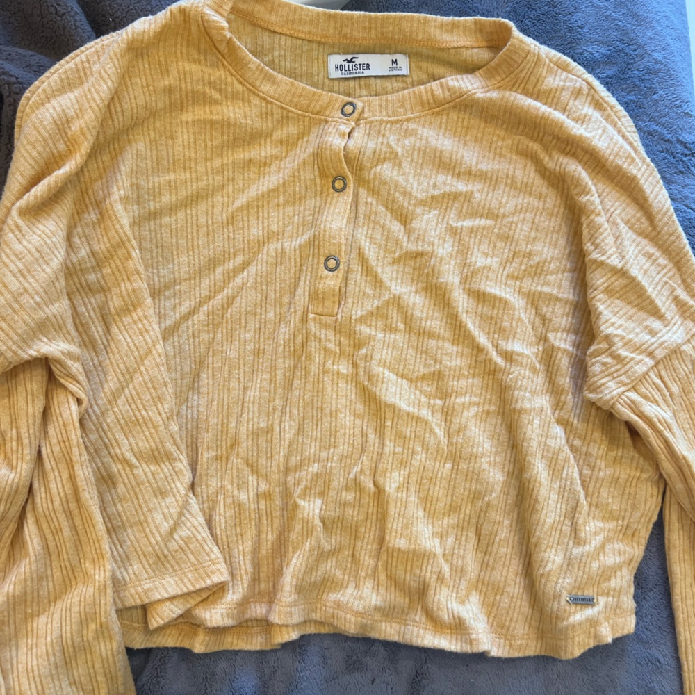 Hollister long sleeve henley tee